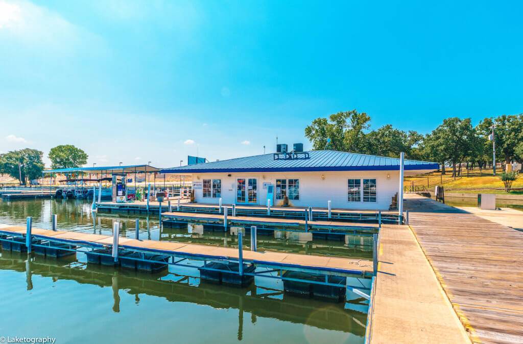 Amenities at Eagle Mountain Marina Covered Slips, Wet Slips, Boat Club